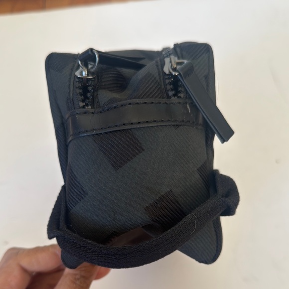 Burberry Fragrances Black Mens travel bag - Picture 4 of 14
